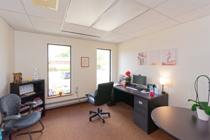 More Photos Of 29 E Mountain St, Worcester Office For Sale