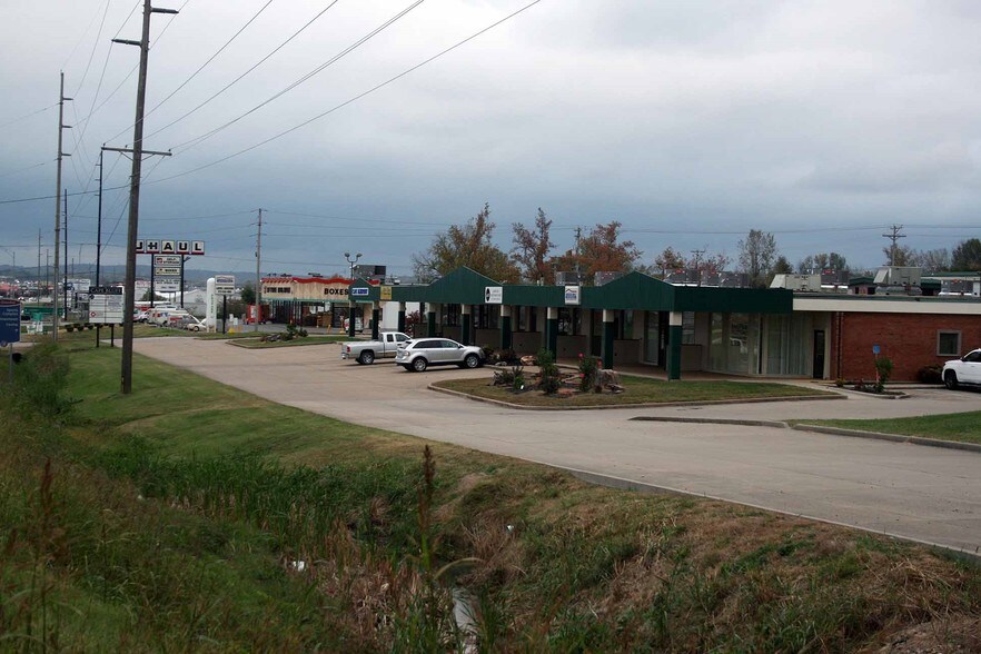 760 S Kingshighway, Cape Girardeau, MO 63703 Office For Lease