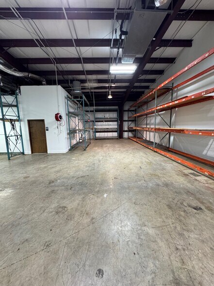 More Photos Of 371-1/2 Columbia Memorial Parkway, Kemah Unknown For Lease