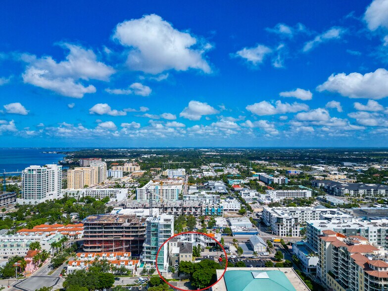 More Photos Of 1345 2nd St, Sarasota Office Residential For Sale