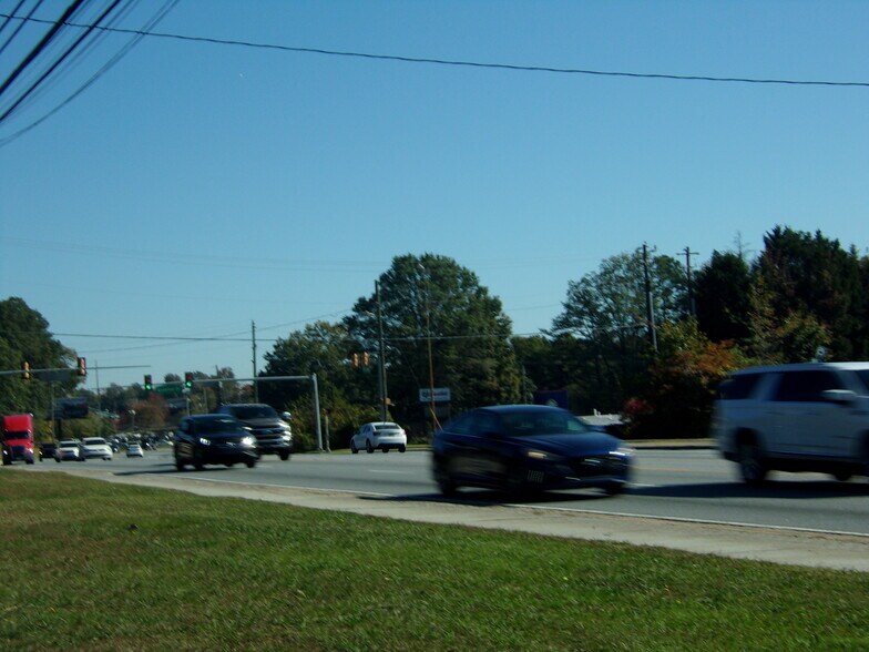More Photos Of 848 S Cobb Dr, Marietta Storefront Retail Office For Sale