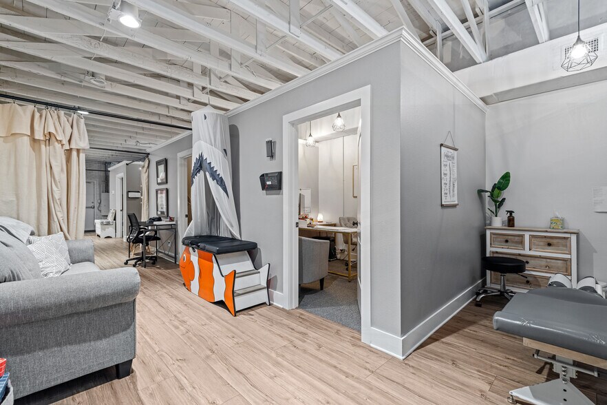 More Photos Of 317 Wood St, West Monroe General Retail For Sale