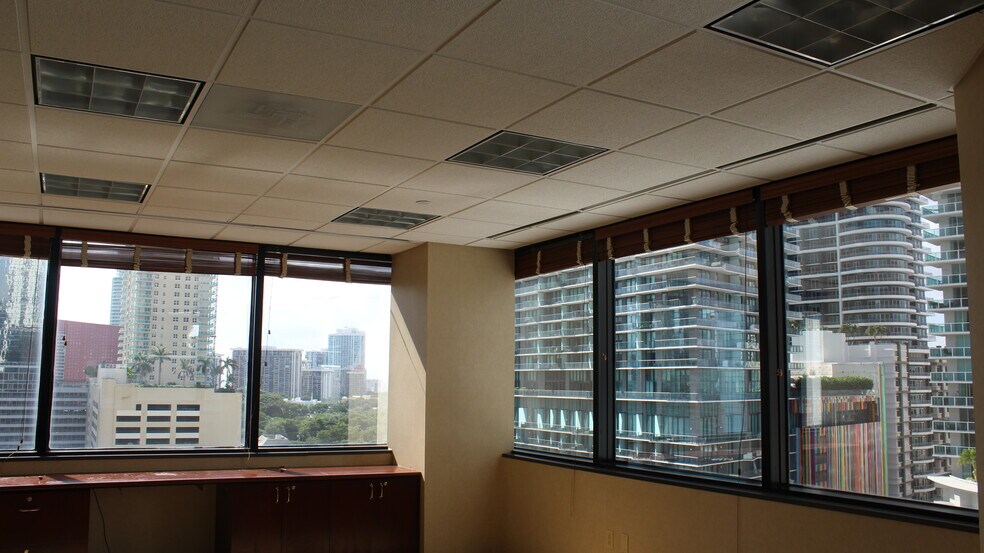More Photos Of 1200 Brickell Ave, Miami Office For Lease