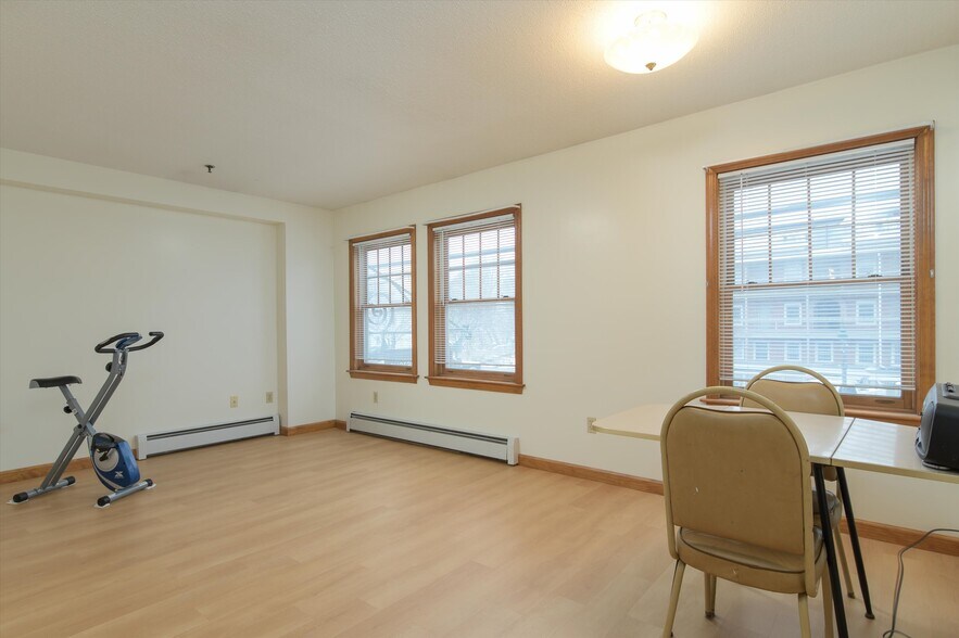 More Photos Of 156 Main St, Ludlow Office For Sale
