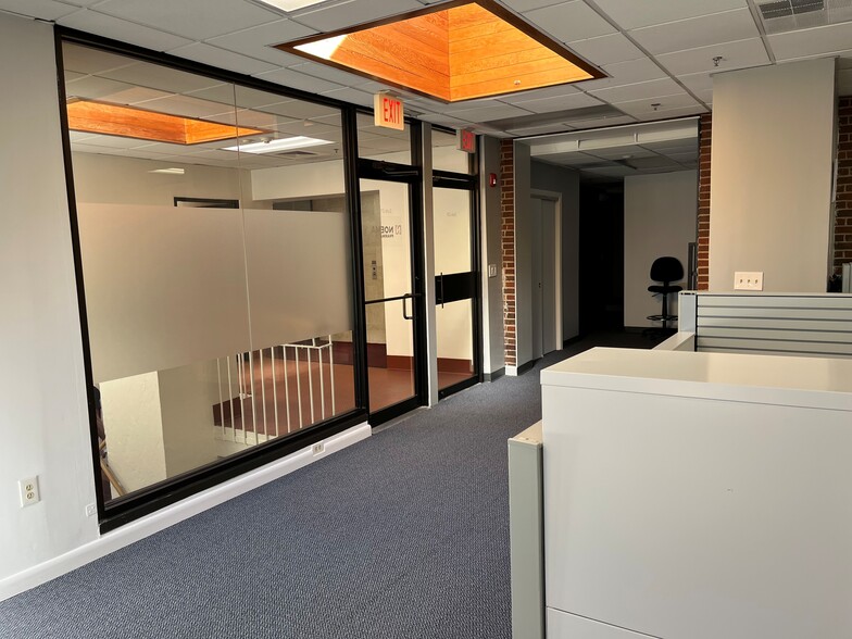 More Photos Of 200 Dexter Ave, Watertown Medical For Lease