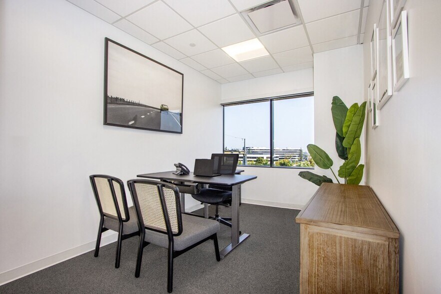 More Photos Of 1230 Rosecrans Ave, Manhattan Beach Coworking Space