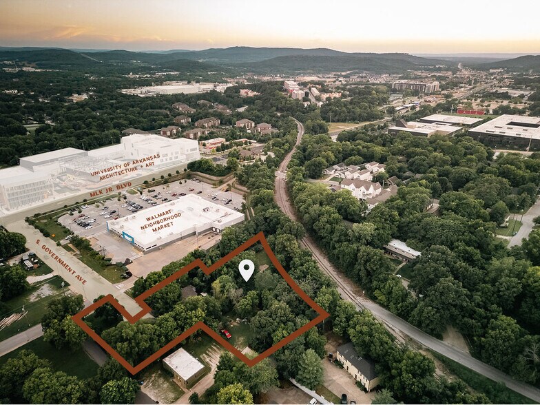 More Photos Of 449 S University Ave, Fayetteville Land For Sale