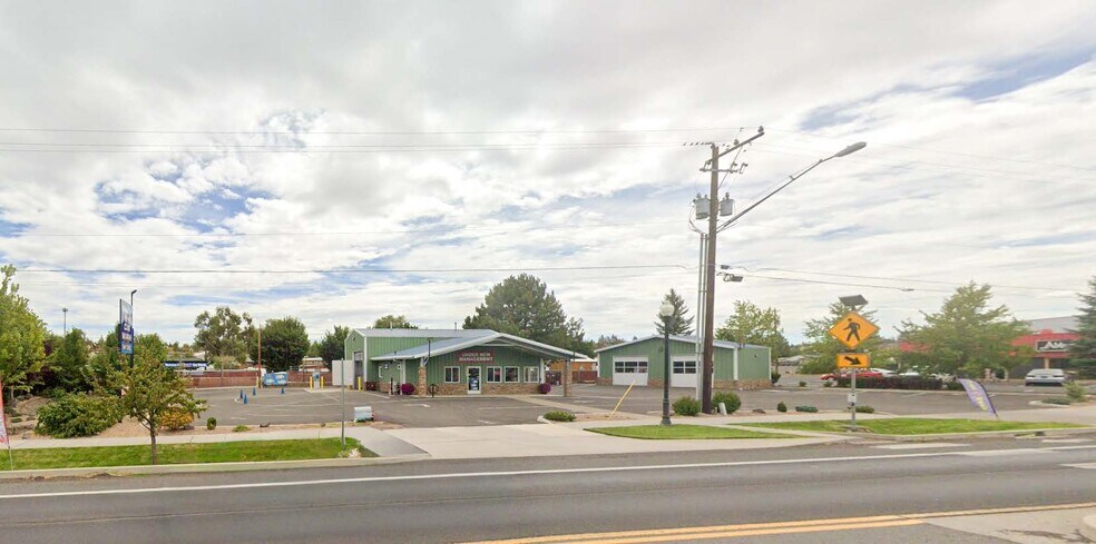 More Photos Of 1225 SW Highway 97, Madras Storefront Retail Office For Lease