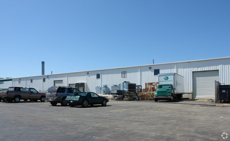 More Photos Of 3881 N Greenbrooke Dr SE, Grand Rapids Warehouse For Sale