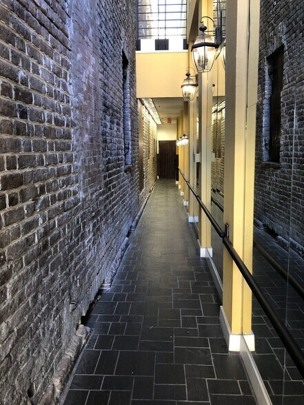 More Photos Of 192 E Bay St, Charleston Office Residential For Lease