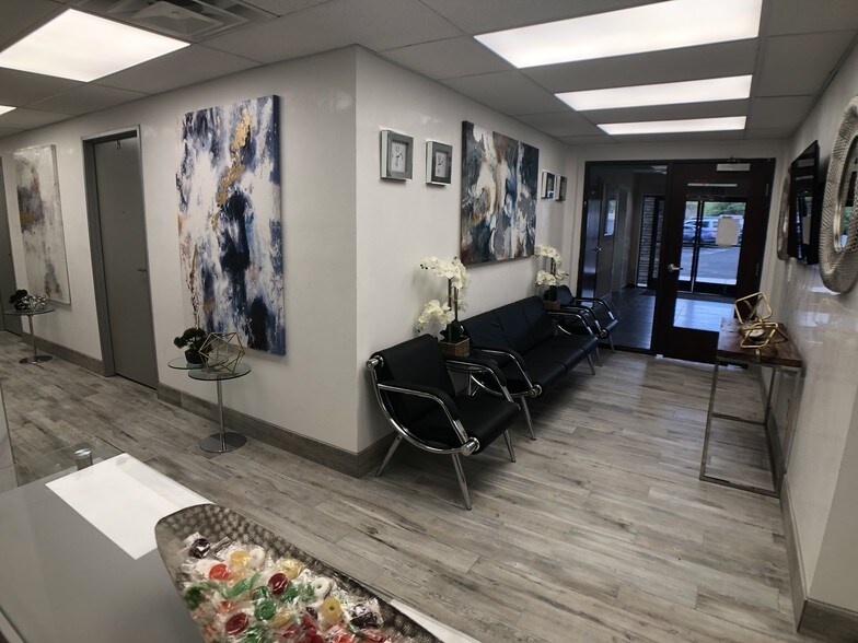 More Photos Of 1940 E Thunderbird Rd, Phoenix Medical For Lease