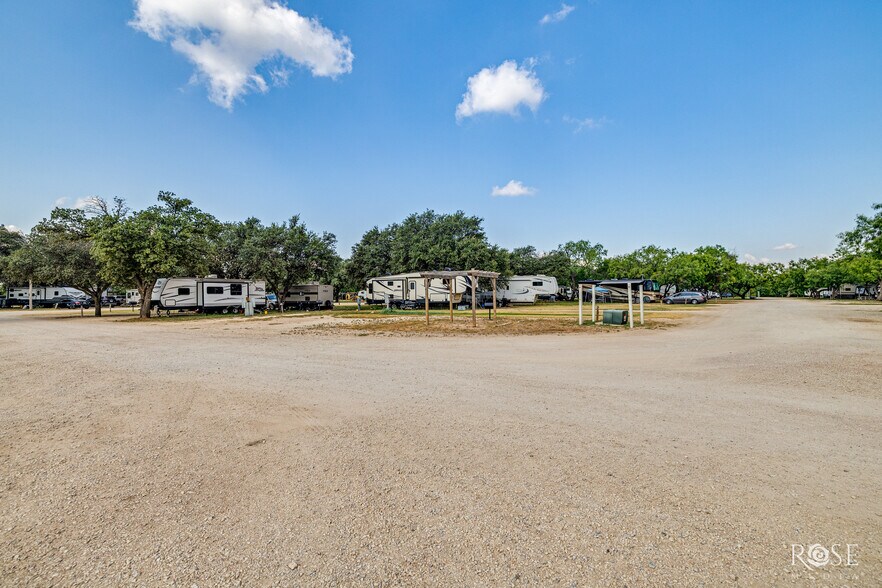 More Photos Of 8201 Sunflower Ave, San Angelo Trailer Camper Park For Sale