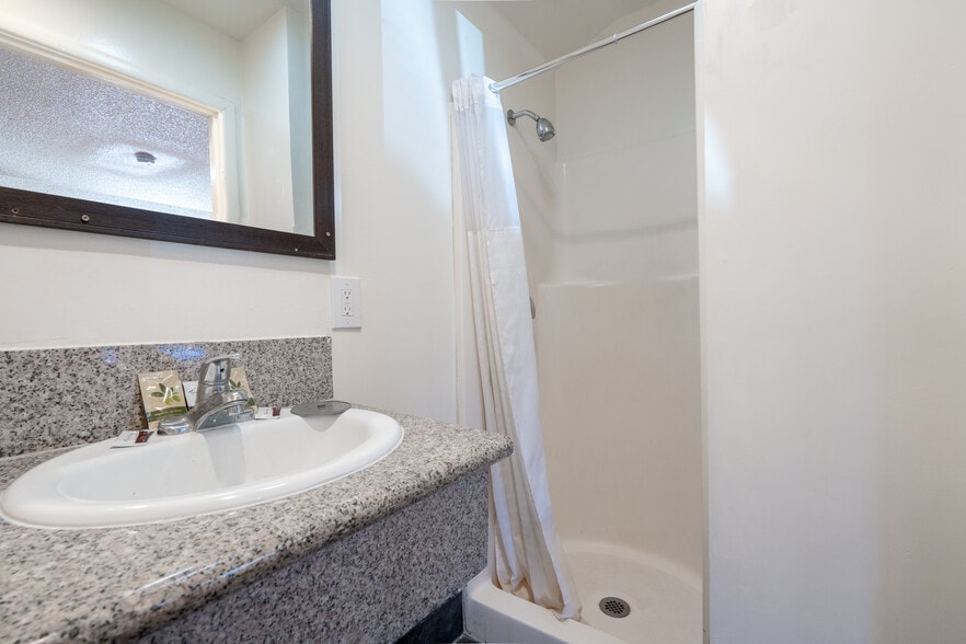 More Photos Of 9515 Folsom Blvd, Sacramento Hotel For Sale