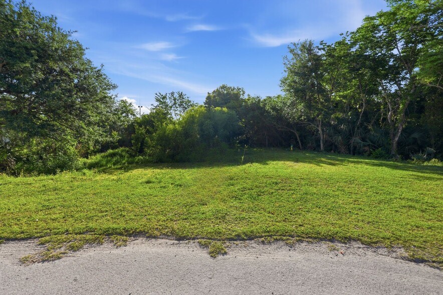 More Photos Of 7810 Clark Moody Blvd, Port Richey Land For Sale
