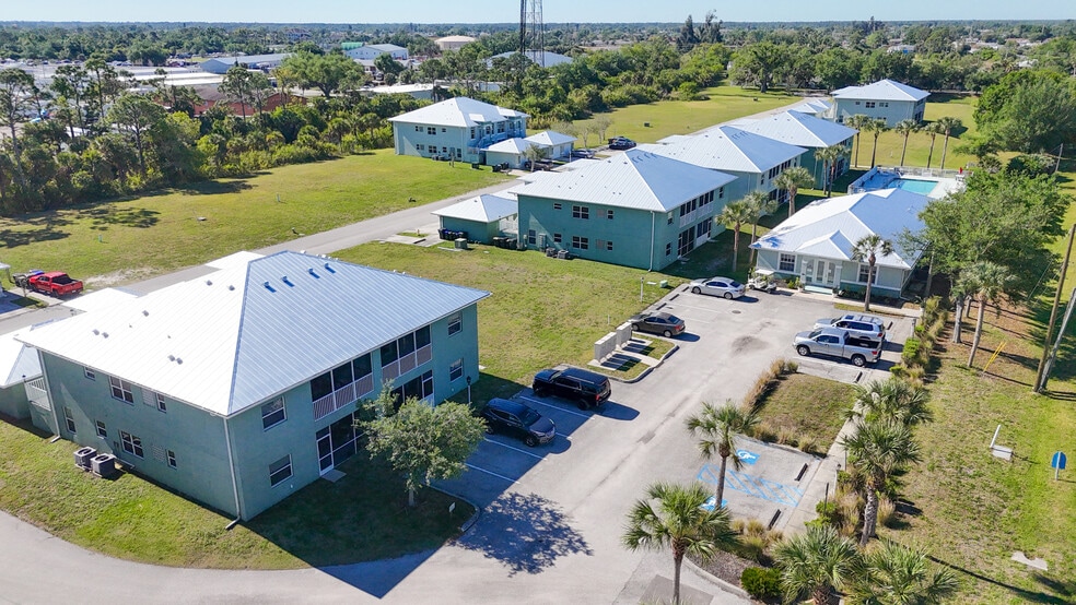 More Photos Of 4520 S Biscayne Dr, North Port Apartments For Sale