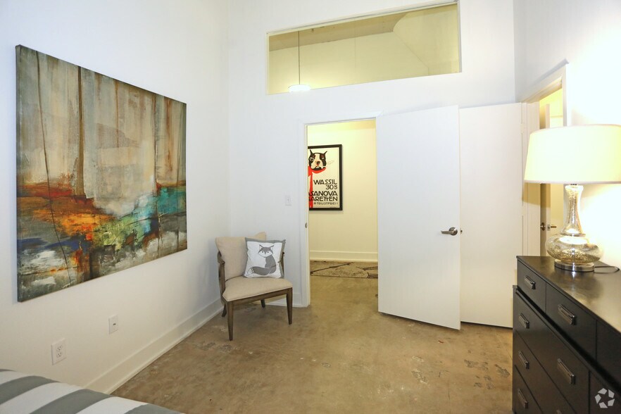 More Photos Of 575 E 4th St, Winston-Salem Apartments For Lease