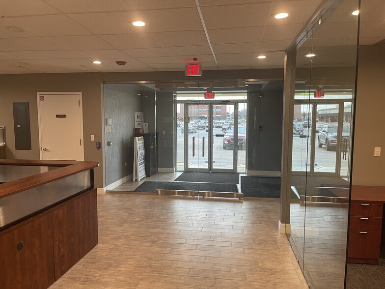 More Photos Of 1288 Rickert Dr, Naperville Medical For Lease