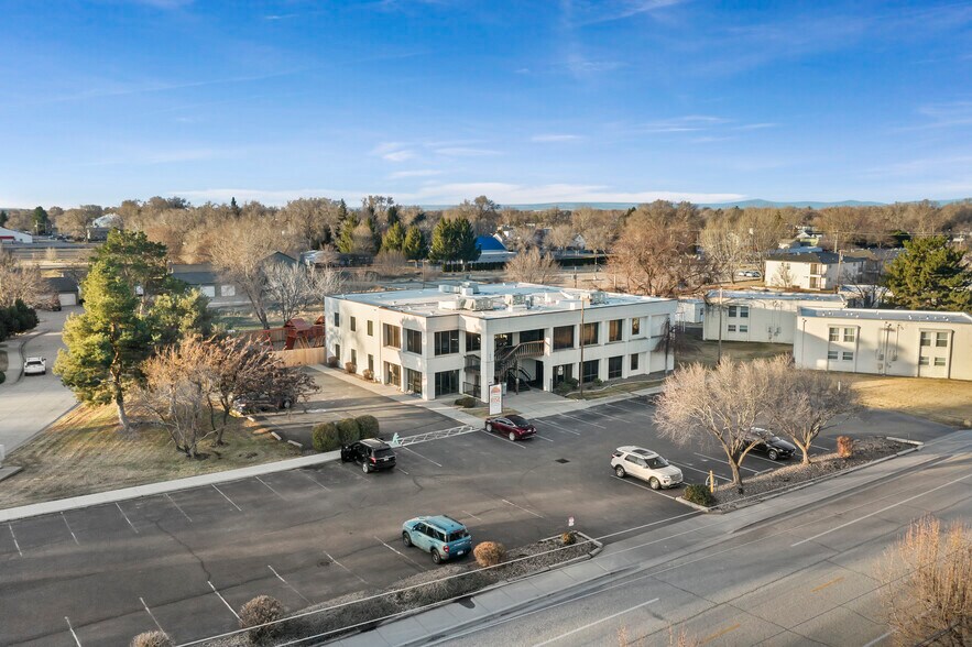 More Photos Of 1993 E 8th N, Mountain Home Medical For Sale