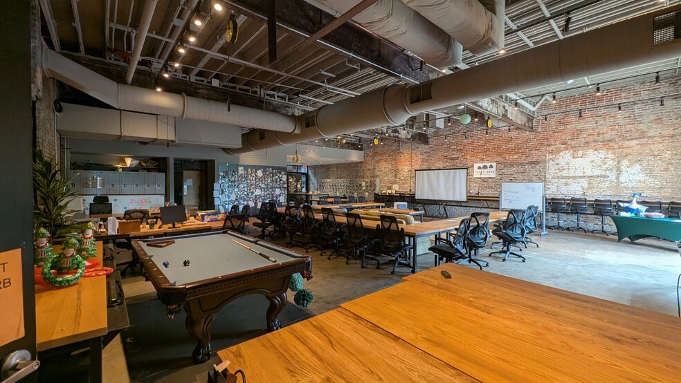 More Photos Of 500 E Davie St, Raleigh Restaurant For Lease