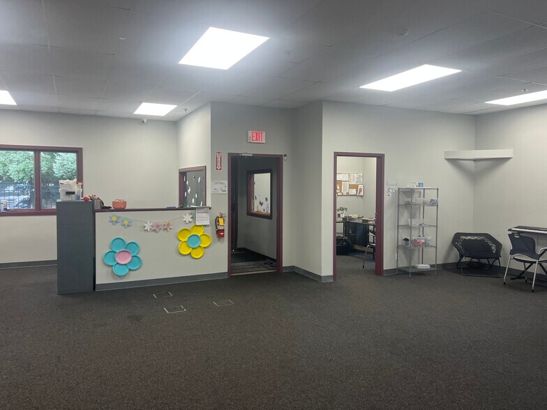 More Photos Of 81 Welby Rd, New Bedford Medical For Lease