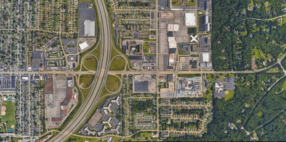 More Photos Of 6594 Mayfield Rd, Mayfield Heights Freestanding For Lease