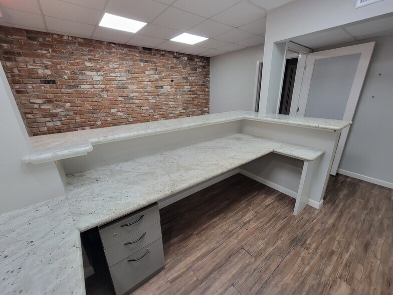 More Photos Of 4910 Willowbend Blvd, Houston Office Residential For Lease