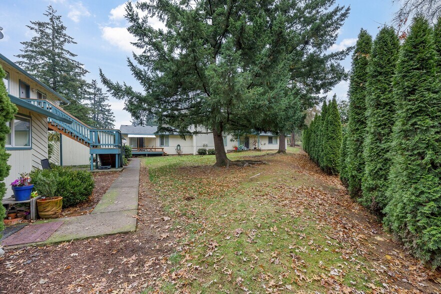 More Photos Of 11349 SW Greenburg Rd, Portland Apartments For Sale