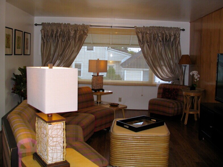 More Photos Of 815 J St, Arcata Restaurant For Sale