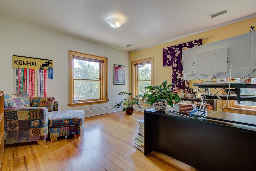 More Photos Of 1601 Vine St, Denver Office For Sale