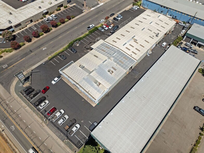 More Photos Of 820 Beckman Rd, Lodi Auto Repair For Lease