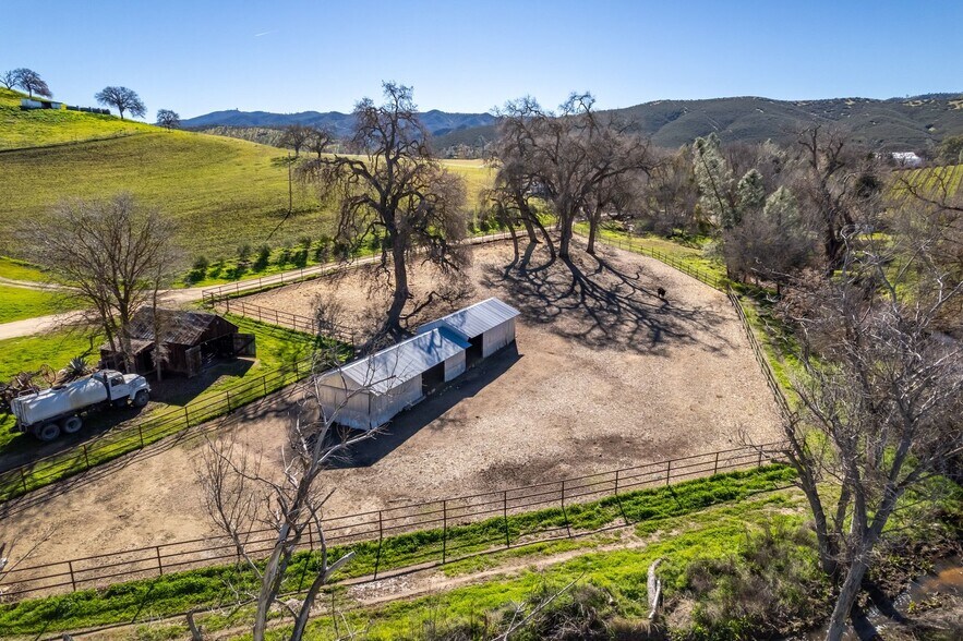 More Photos Of 535 Calf Canyon Hwy, Creston Winery Vineyard For Sale