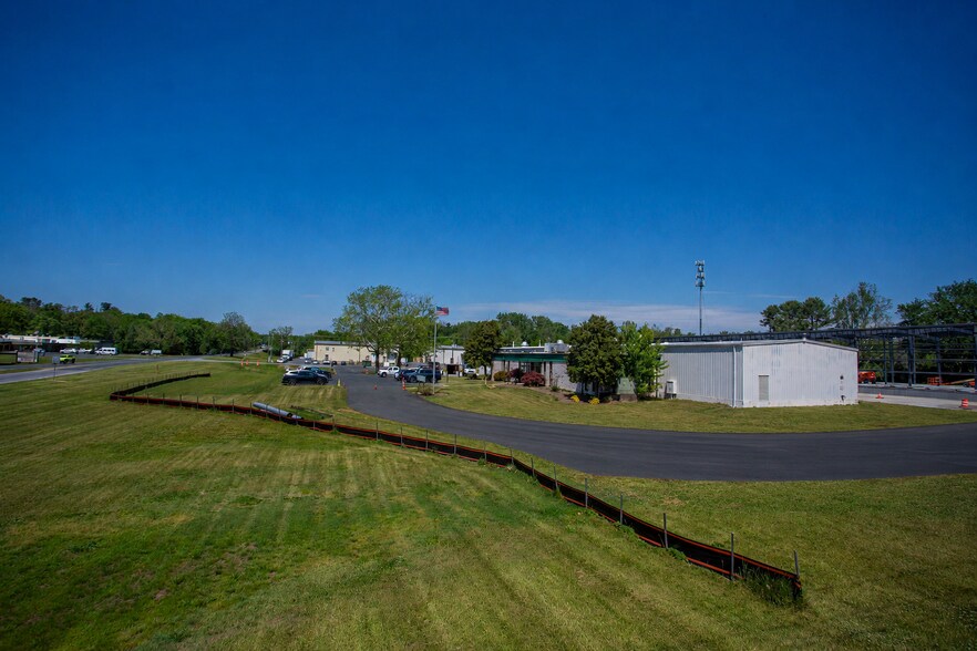 More Photos Of 1401 Hopeman Pkwy, Waynesboro Industrial For Lease