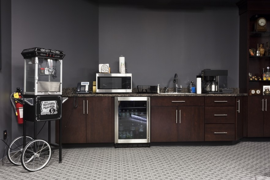More Photos Of 216 Congers Rd, New City Office For Sale