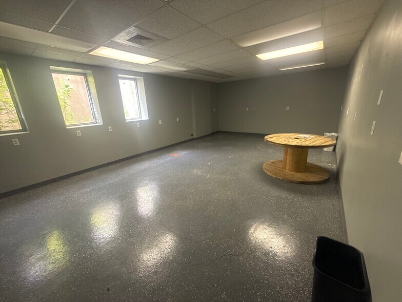 More Photos Of 2251 N Woodlawn Blvd, Wichita Medical For Sale