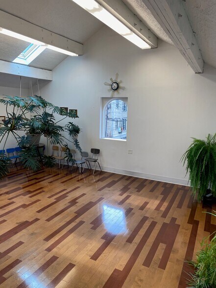 More Photos Of 433 Franklin St, Buffalo Schools For Lease