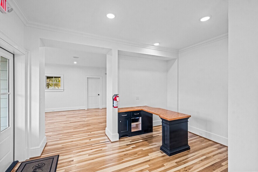 More Photos Of 300 S Route 73, Berlin Office For Sale