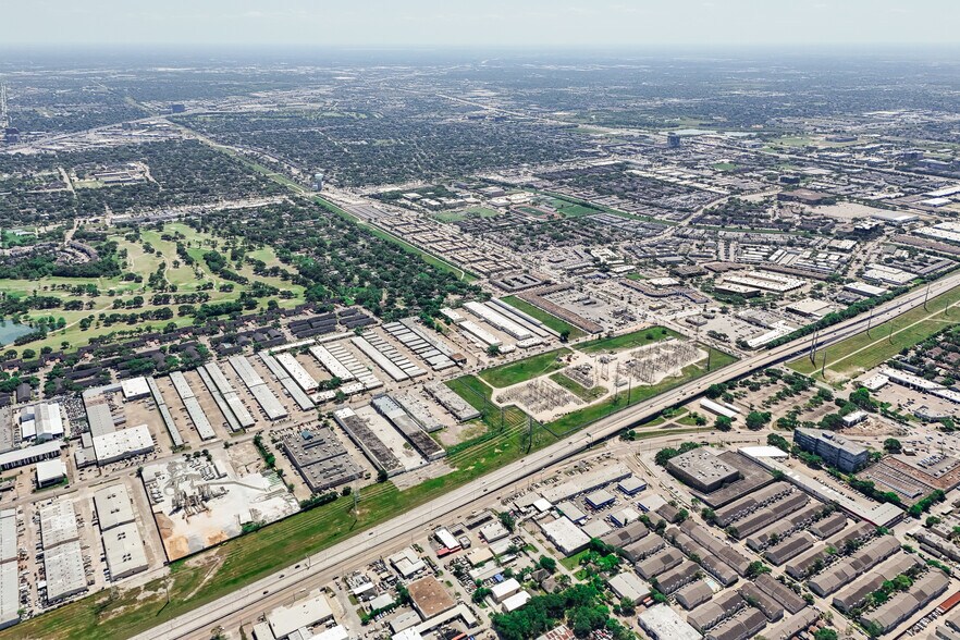 More Photos Of 9931 Harwin Dr, Houston Warehouse For Lease