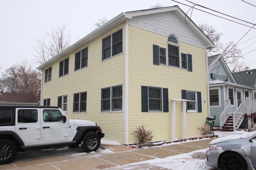 Primary Photo Of 34 W Grand Ave, Fox Lake Loft Creative Space For Lease