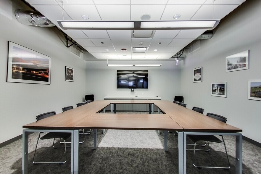 More Photos Of 455 N Cityfront Plaza Dr, Chicago Office For Lease