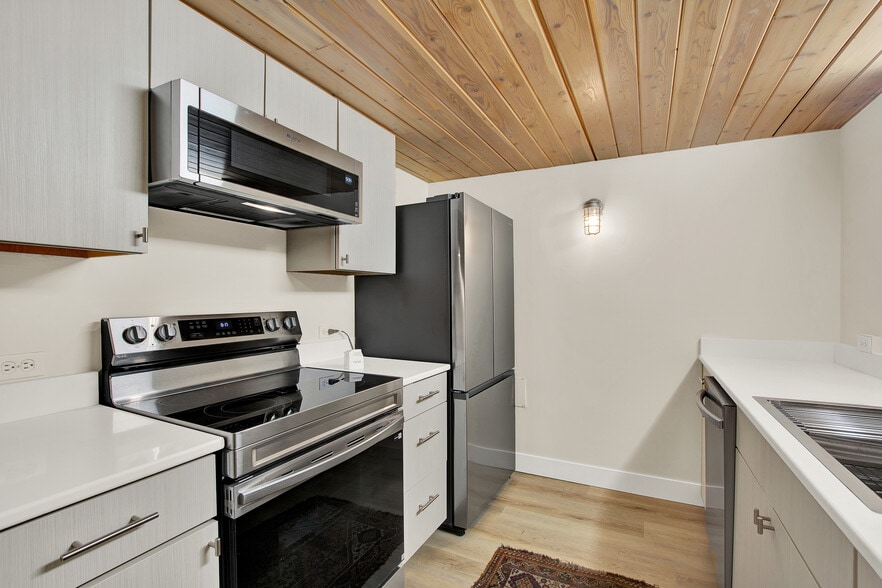 More Photos Of 1800 15th St, Denver Loft Creative Space For Sale