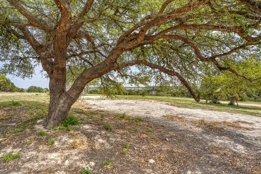 More Photos Of 8662 US 281 hwy, Blanco Land For Sale