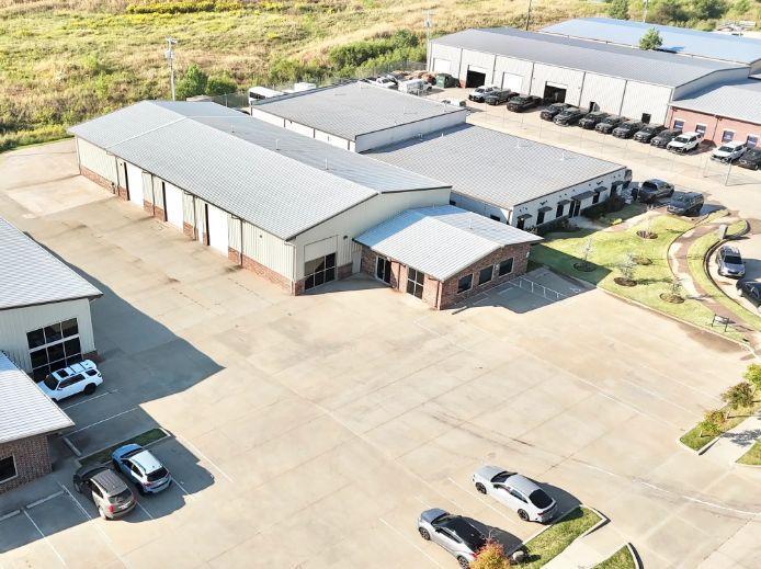 Primary Photo Of 320 NE 145th Pl, Edmond Warehouse For Lease