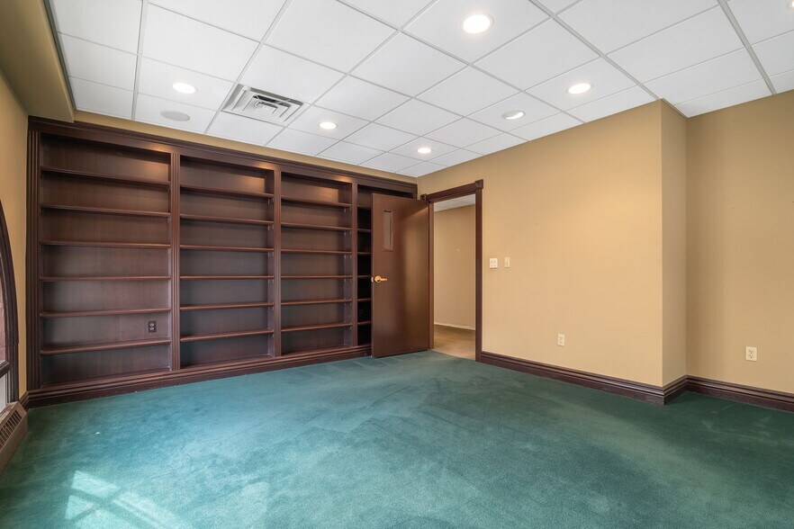 More Photos Of 19 Dove St, Albany Coworking Space