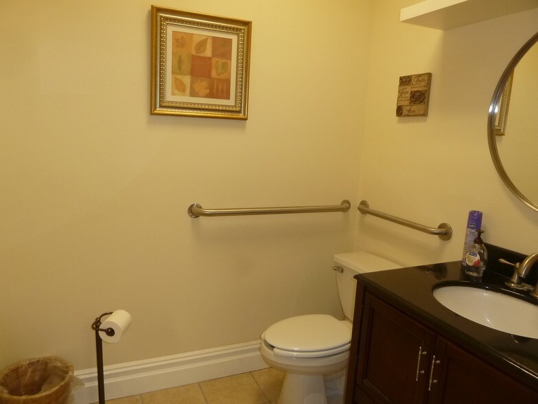 More Photos Of 43 Newburgh Rd, Hackettstown Office For Lease