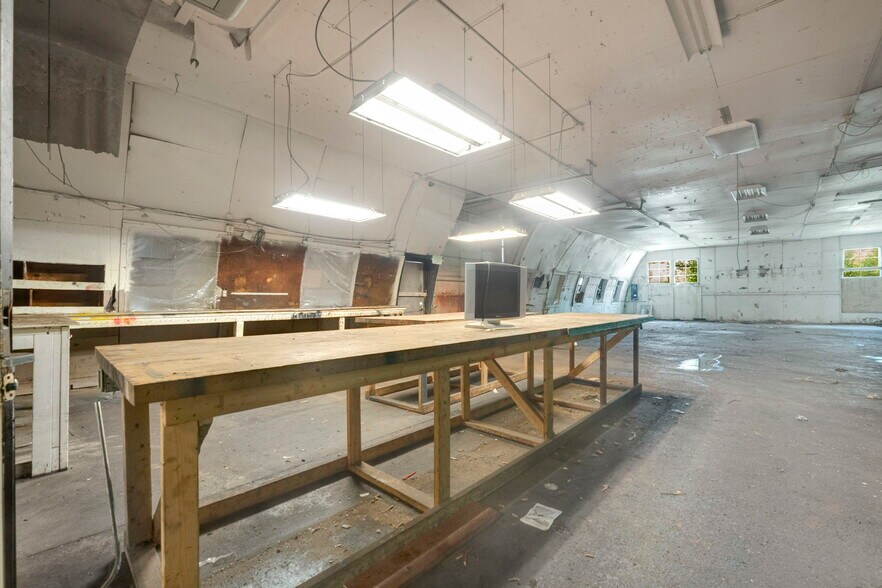 More Photos Of 310 Argonne Rd, Warsaw Warehouse For Sale