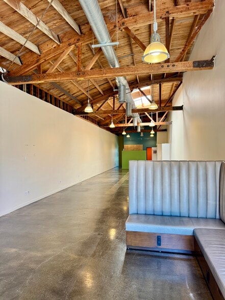 More Photos Of 333 Main St, El Segundo Storefront For Lease