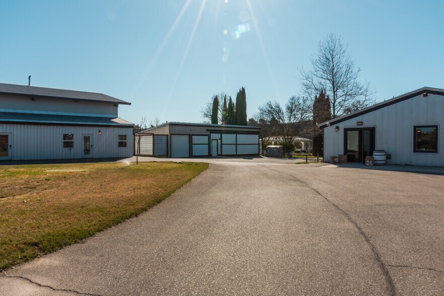 More Photos Of 1020 Penman Springs Rd, Paso Robles Winery Vineyard For Sale