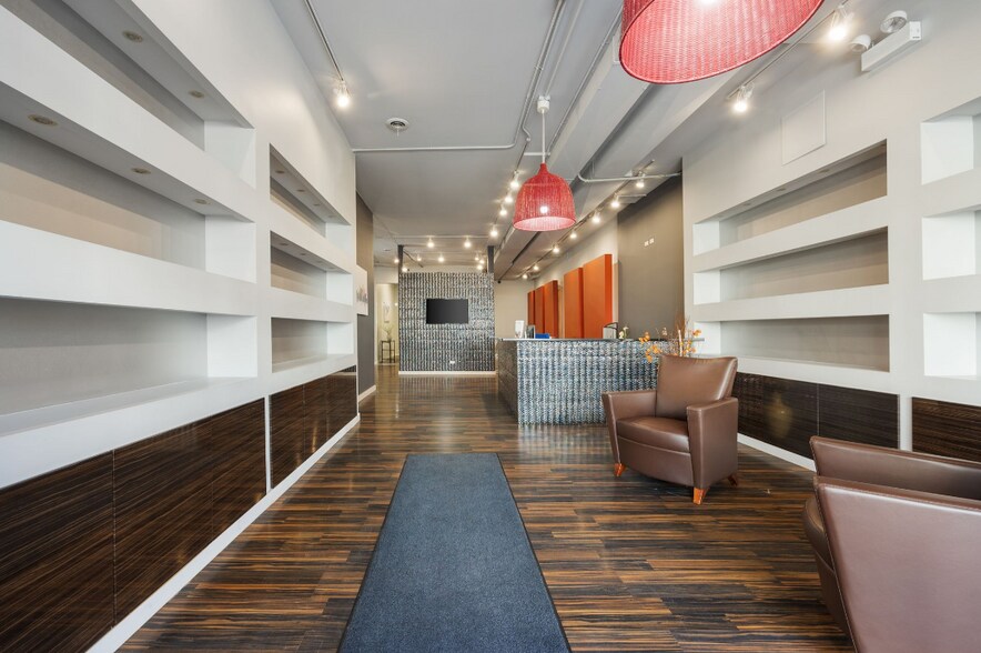 More Photos Of 2853 N Pulaski Rd, Chicago Storefront Retail Office For Sale