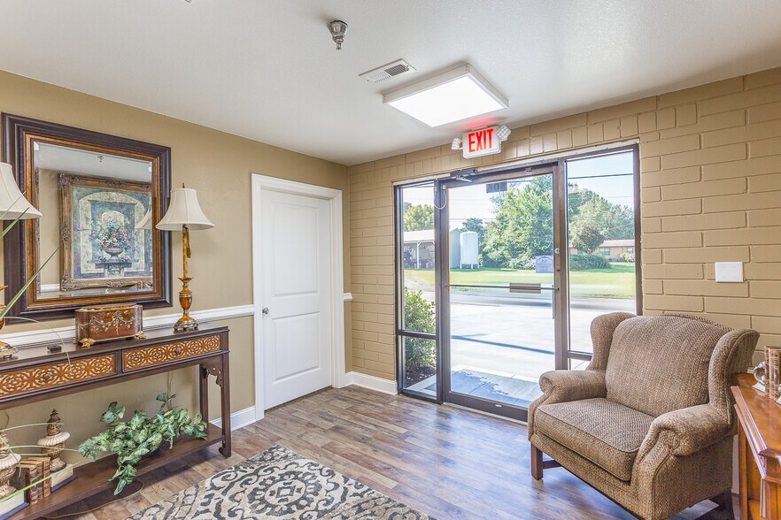 More Photos Of 506 Bear Creek Rd, Dalton Manufacturing For Sale