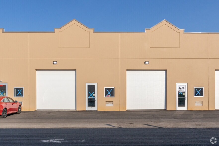 More Photos Of 130 S Main St, Marlboro Flex For Lease